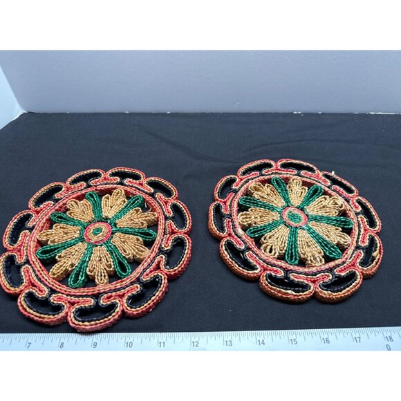 Vintage Hand-Woven Straw Trivet BCoasters Set Of 2 Decorative Floral Design Roun - Picture 2 of 4